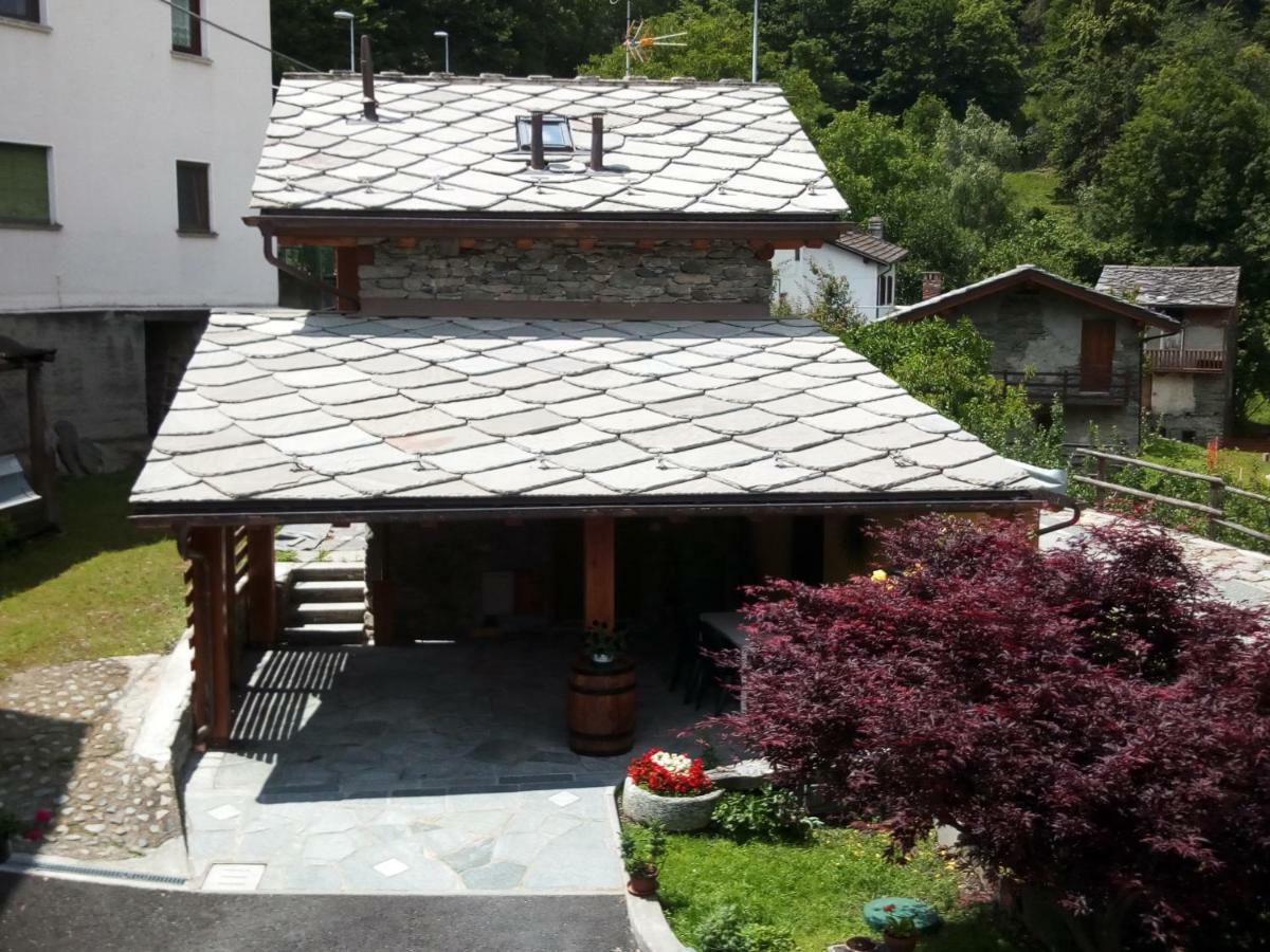 Villa Acero Rosso Champdepraz Exterior foto